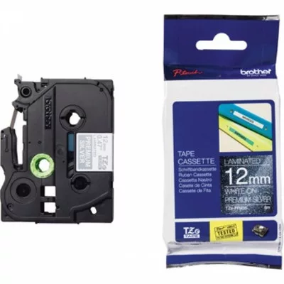 Brother TZe-PR935 12 mm széles 8 m hosszú szalagkazetta - CSILLOGÓ EZÜST alapon FEHÉR felirat
