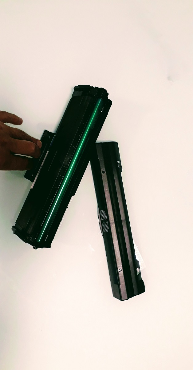 Utángyártott toner műanyag burkolattal